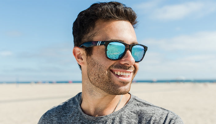 (取寄) ブレンダーズアイウェア M クラス x2 ポーラライズド サングラス Blenders Eyewear M Class X2 Polarized Sunglasses Psycho Cat Blenders - M Class 2X - Psycho Cat – Shades Sunglasses