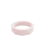 Qalo - Women's Prism Ring