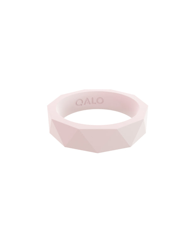Qalo - Women's Prism Ring